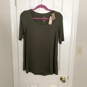 American Eagle shirt NWT